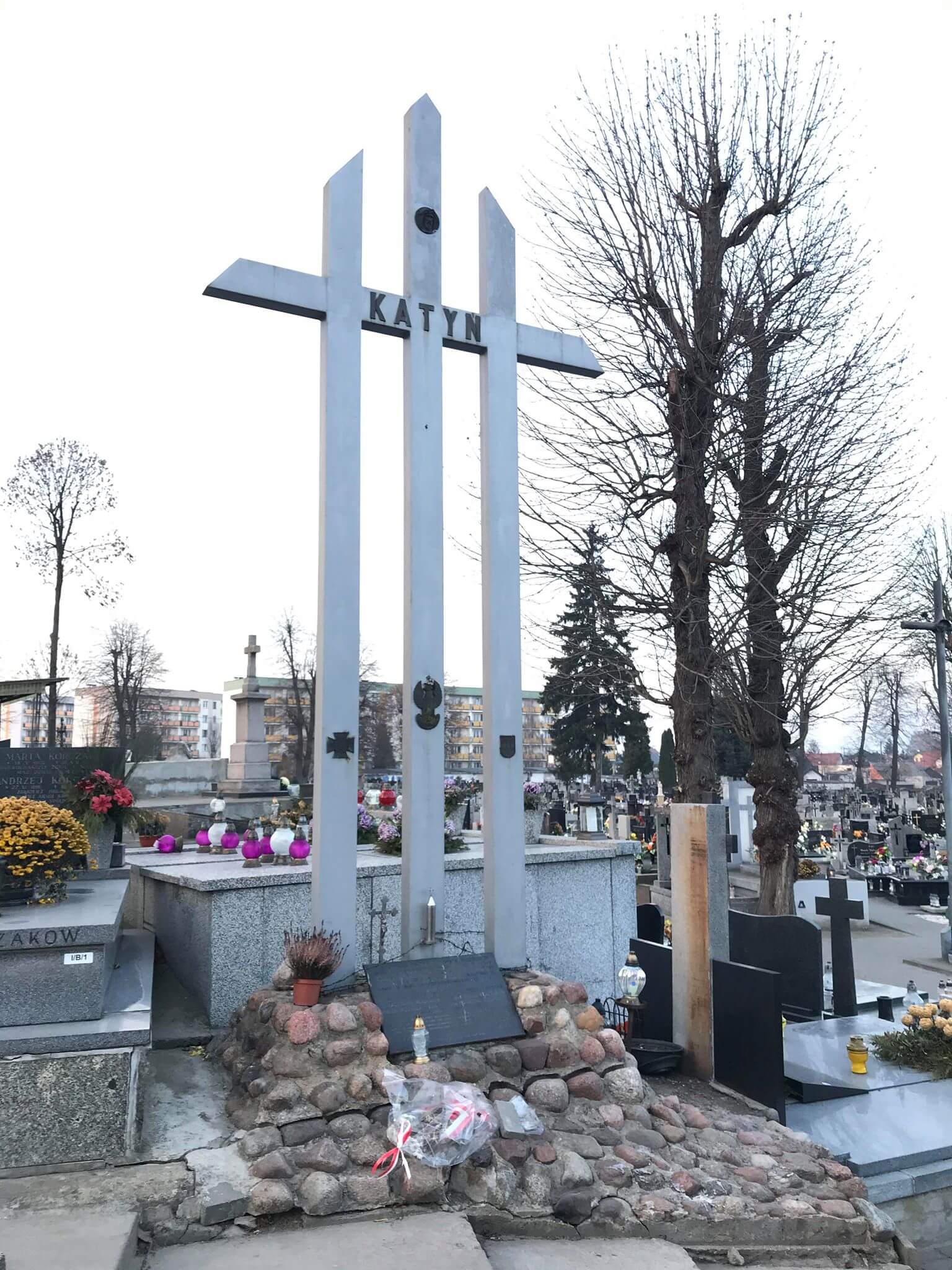 Pomnik Krzyż Katyński